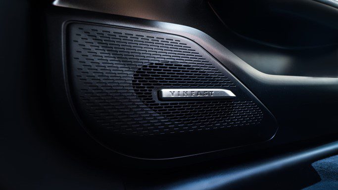 vinfast vf8